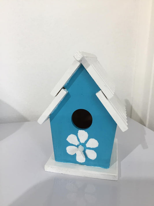 Slat Roof Birdhouse