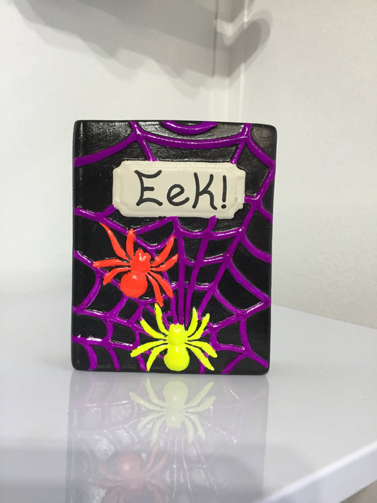 Eek! Book Decor